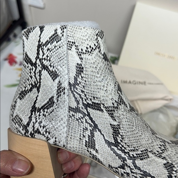 Vince Camuto Imagine IM-Quiana Leather Snakeskin Pattern Ankle Boots withDustbag - Picture 4 of 12